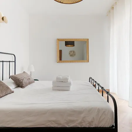 Apartment Guesthost - M1 Pasteur With Balcony *
