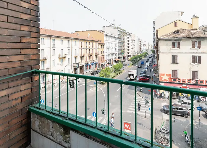 Apartment Guesthost - M1 Pasteur With Balcony Mailand